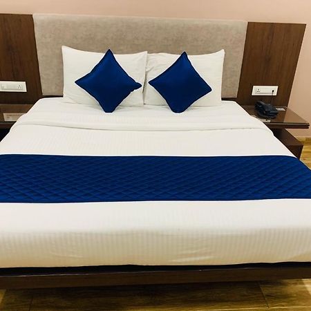 Hotel Ak Suites Patiala Ngoại thất bức ảnh