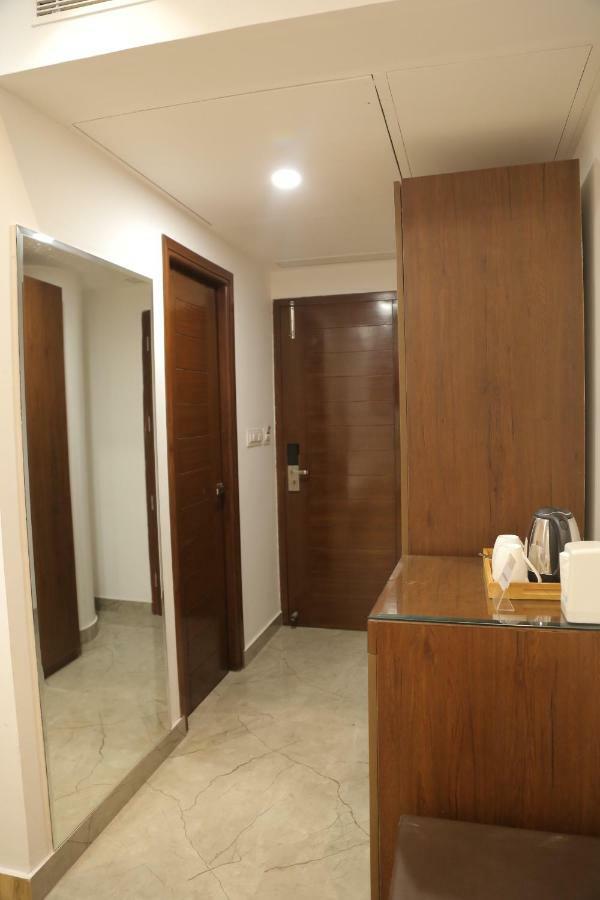 Hotel Ak Suites Patiala Ngoại thất bức ảnh