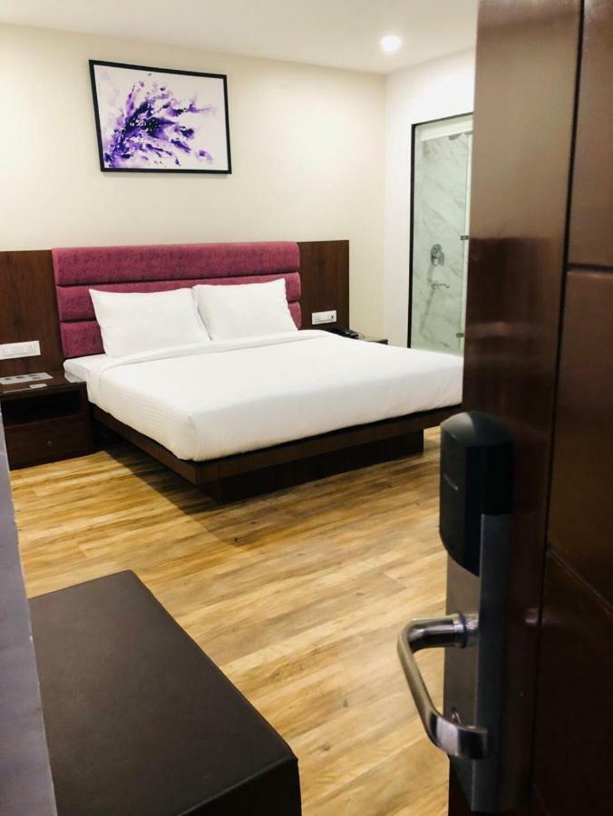 Hotel Ak Suites Patiala Ngoại thất bức ảnh